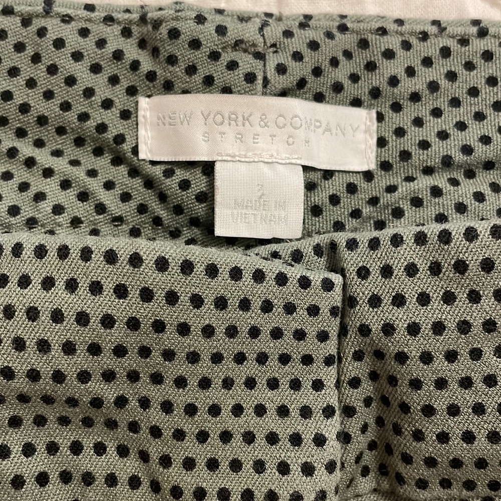 New York & Co. Green Dotted Pants - Picture 2 of 4